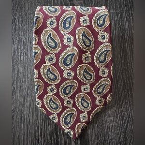 TOMMY HILFIGER  Vintage Paisley Burgundy 100% Silk Neck Tie Made USA